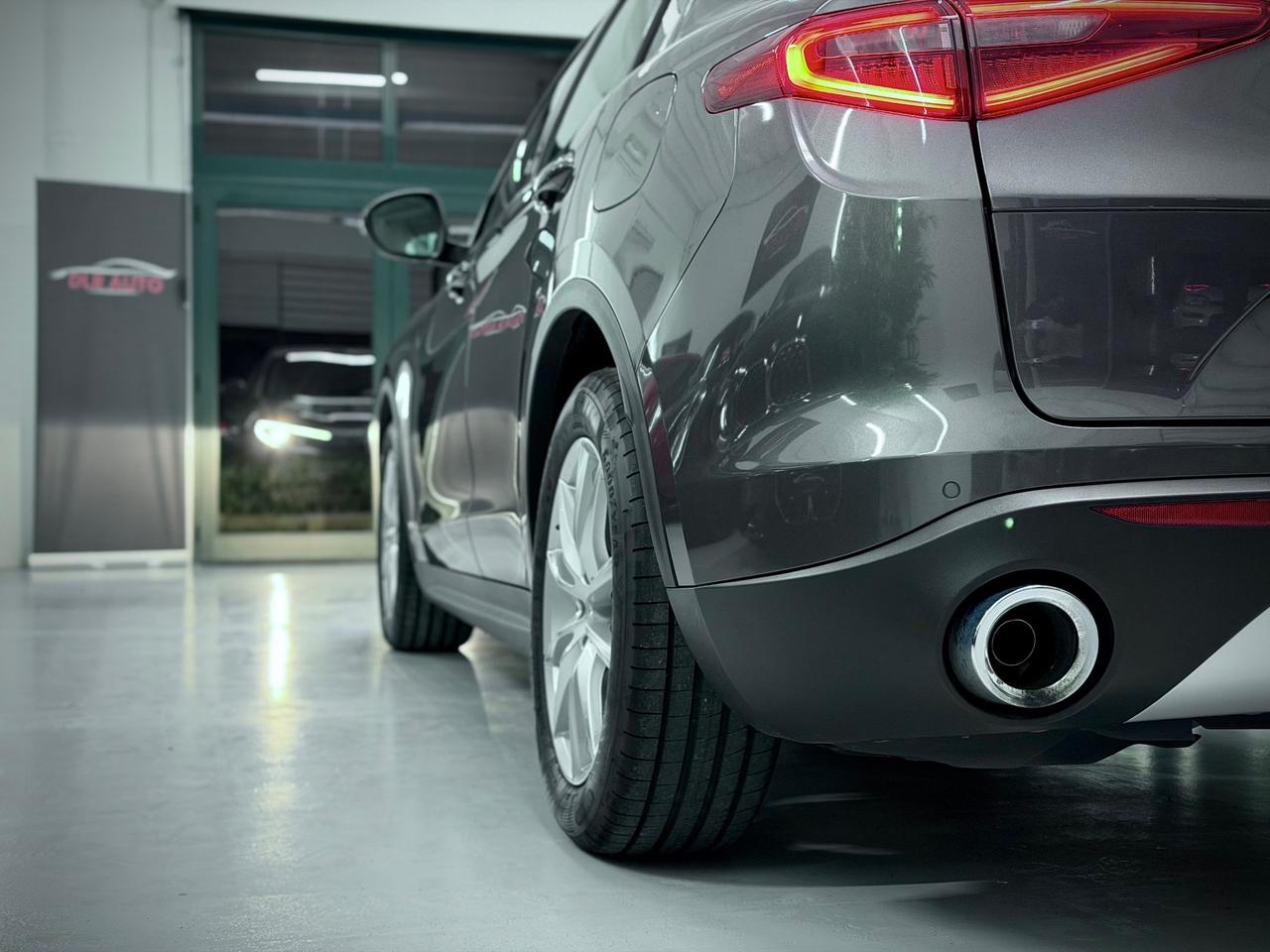 Alfa Romeo Stelvio 2.2 Turbodiesel 190 CV AT8 RWD Executive