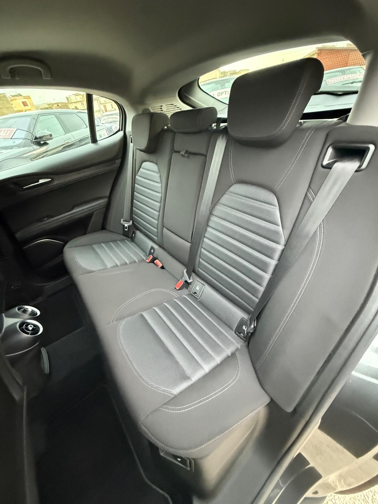 Alfa Romeo Stelvio 2.2 Turbodiesel 190 CV AT8 RWD Executive