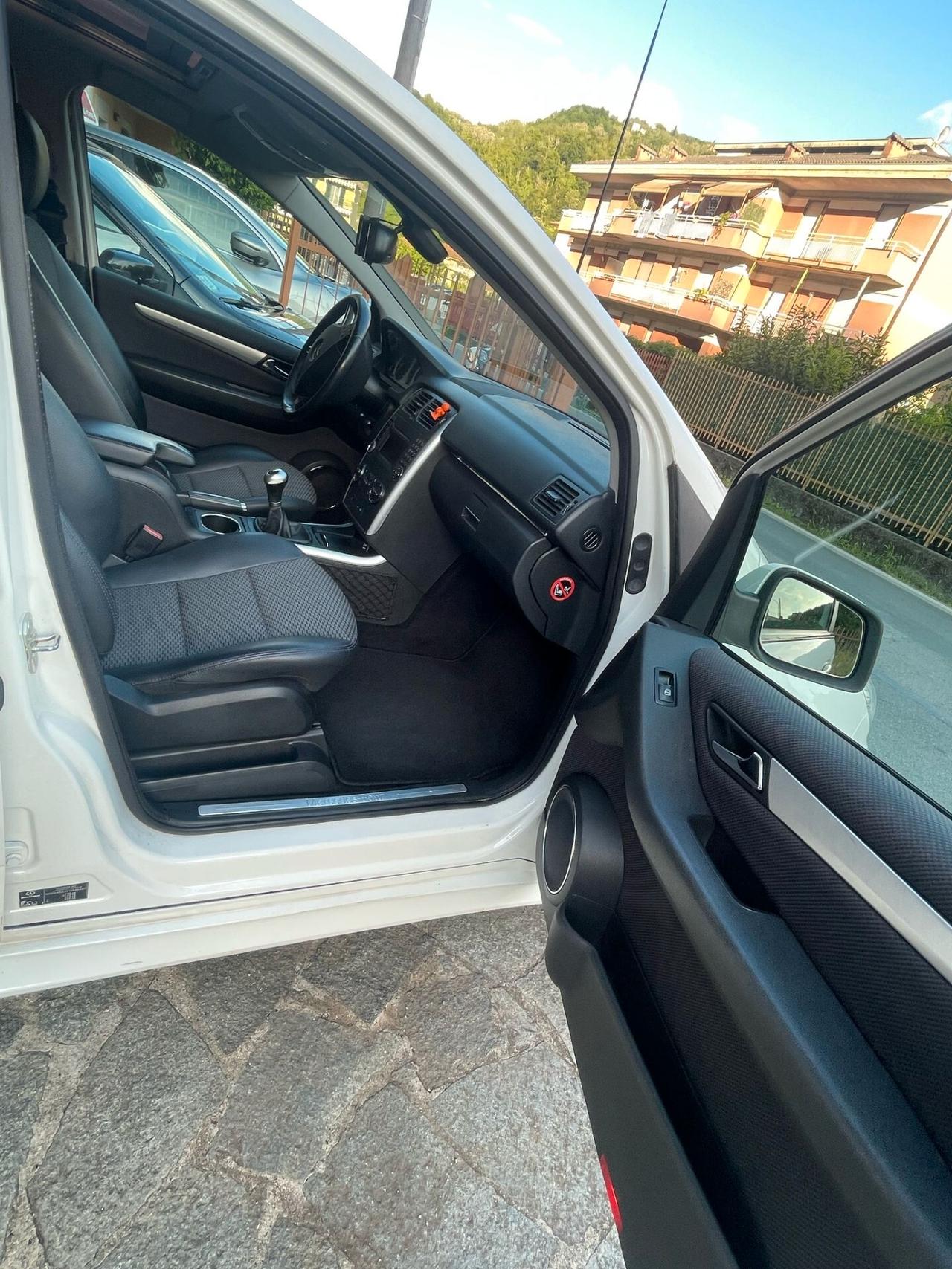 Mercedes-benz B 180 B 180 BlueEFFICIENCY Sport