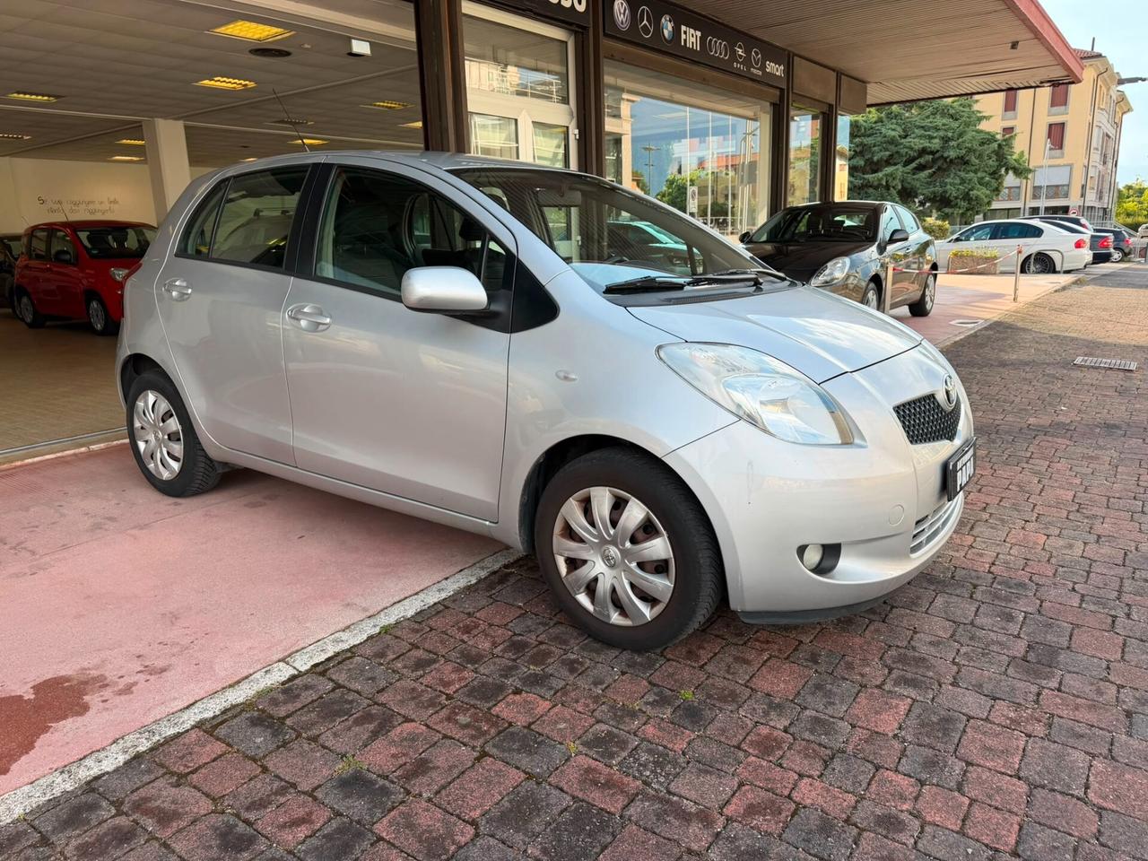 Toyota Yaris 1.3 5 porte