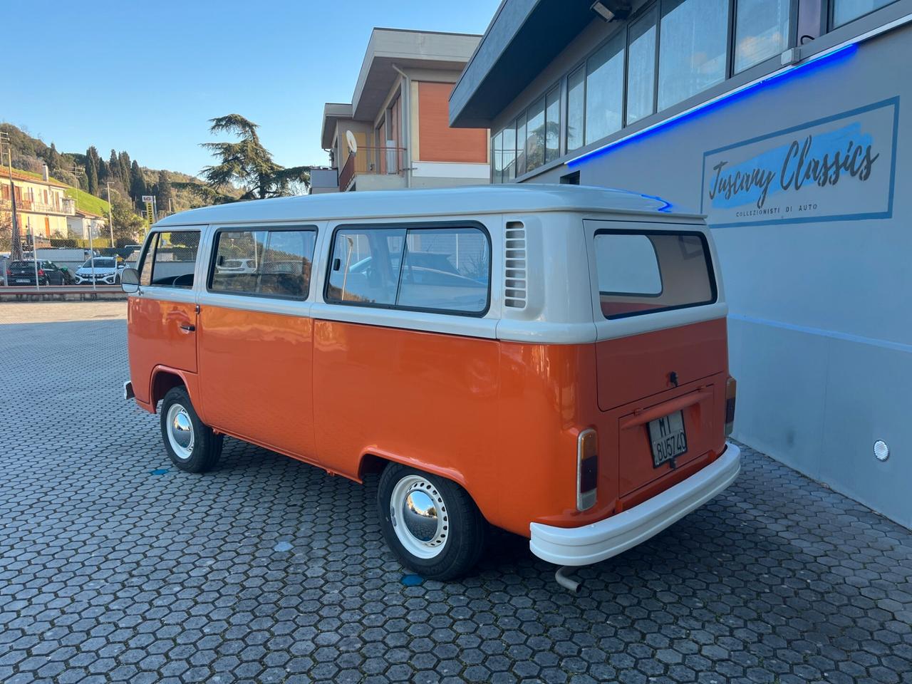 Volkswagen T2 8 posti walkthrouth