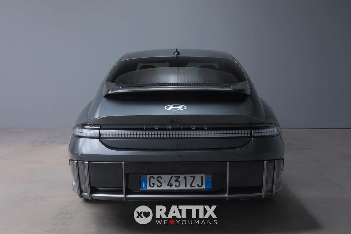Hyundai IONIQ 6 motore elettrico 77,4 kWh Evolution AWD + tetto panoramico