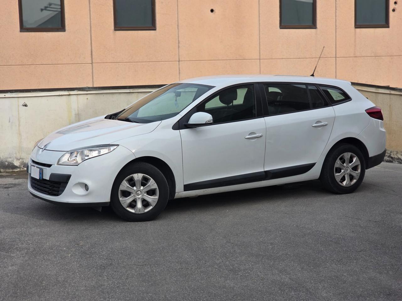 Renault Megane Mégane 1.5 dCi 90CV SporTour Confort