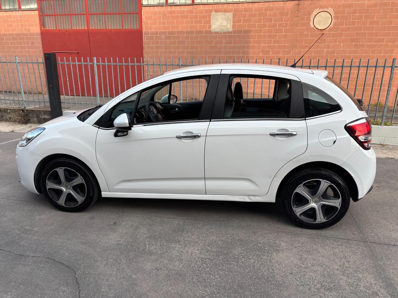 Citroen C3 PureTech 82 Live Edition