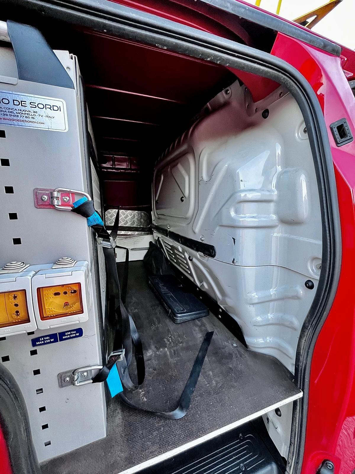 FIORINO ADVENTURE 1.3 MJT 95 CV 2015 EX TIM