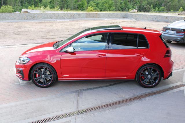 VOLKSWAGEN Golf GTI Performance 245cv DSG TETTO-HONEY-GANCIO-PRO