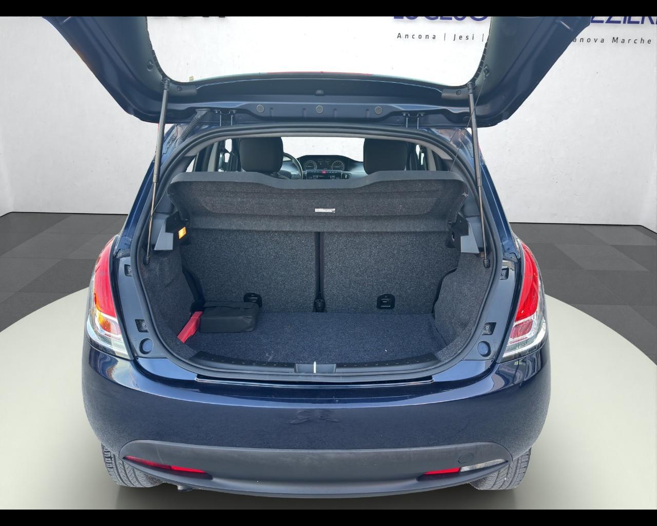 LANCIA Ypsilon My21 0.9 Twinair 70cvMetano Silver