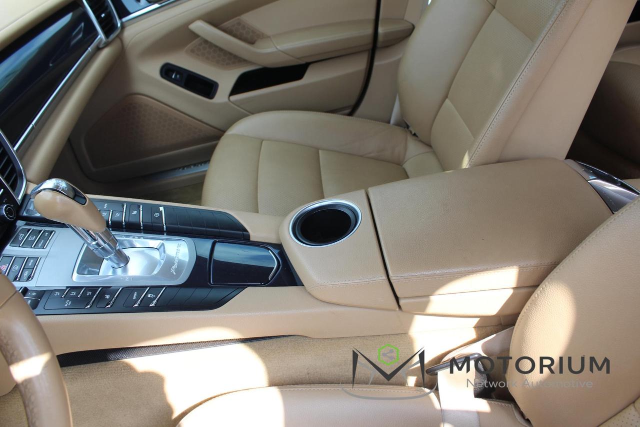 Porsche Panamera 3.0 250cv