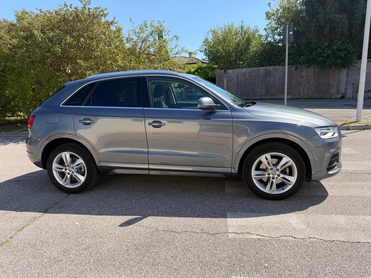 Audi Q3 2.0 TDI 150 CV quattro S tronic edition Sport