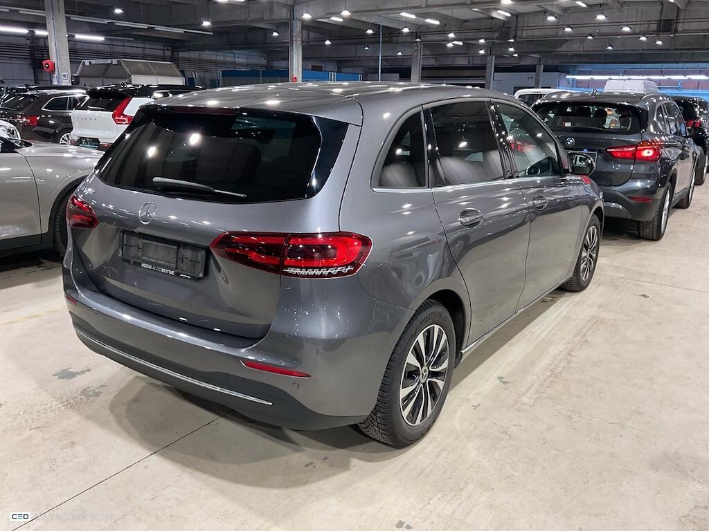 MERCEDES-BENZ B 180D 115CV 6M. BUSINESS SOLUTION ( FARI LED - PELLE - NAVI PREMIUM - PARK ASSIST )