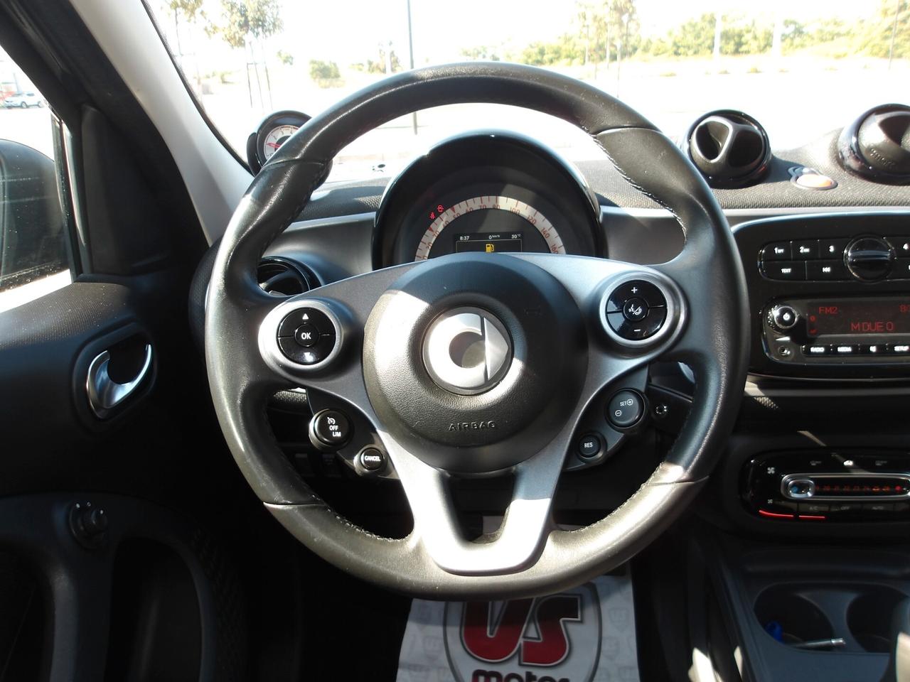 SMART FORFOUR 1.0 BENZ-GARANZIA FULL