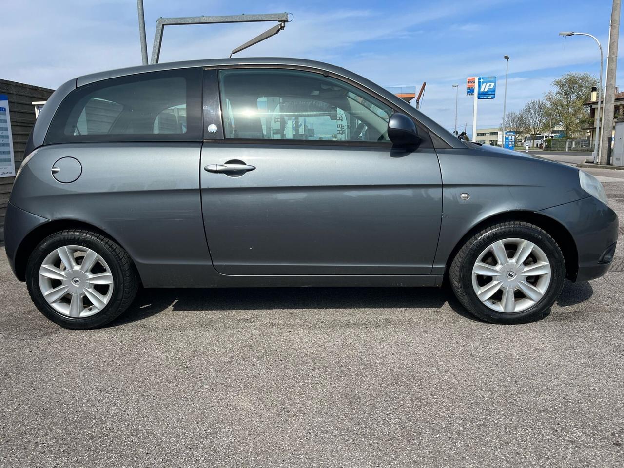 Lancia Ypsilon 1.4 Argento Ecochic GPL