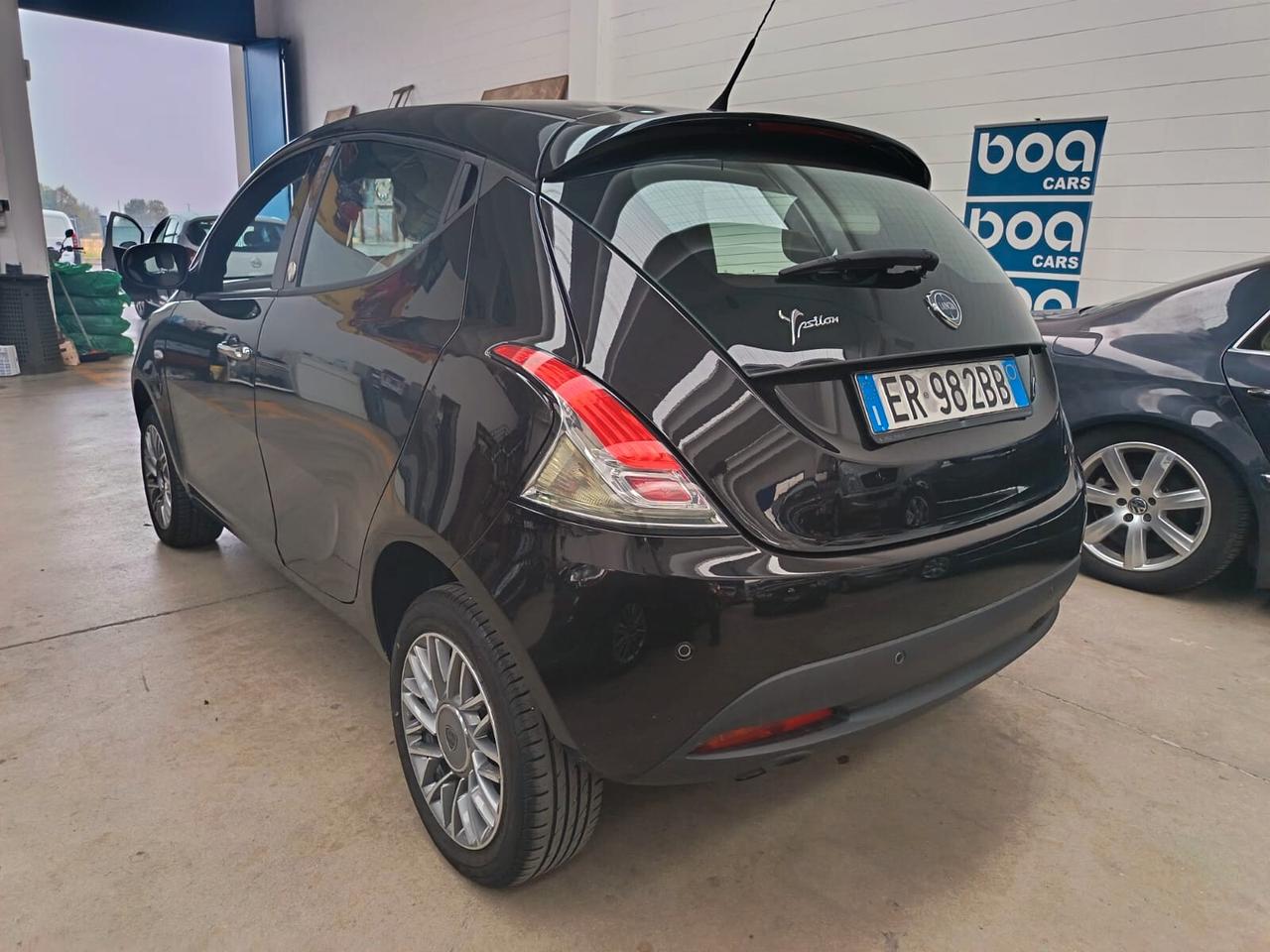 Lancia Ypsilon 0,9 bz/metano 63kW 03-2013
