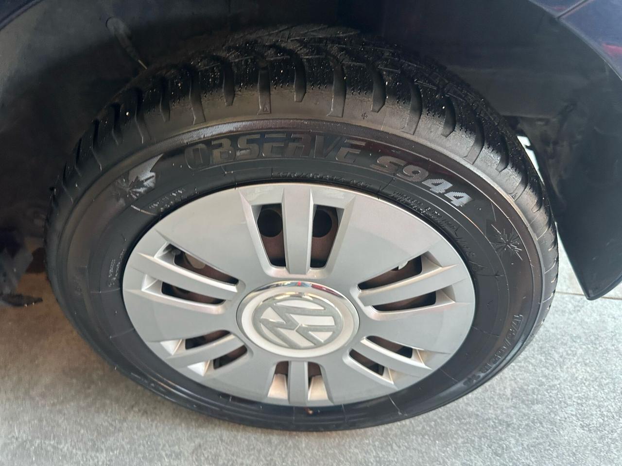 VOLKSWAGEN UP TETTO APRIBILE 77 MILA KM!