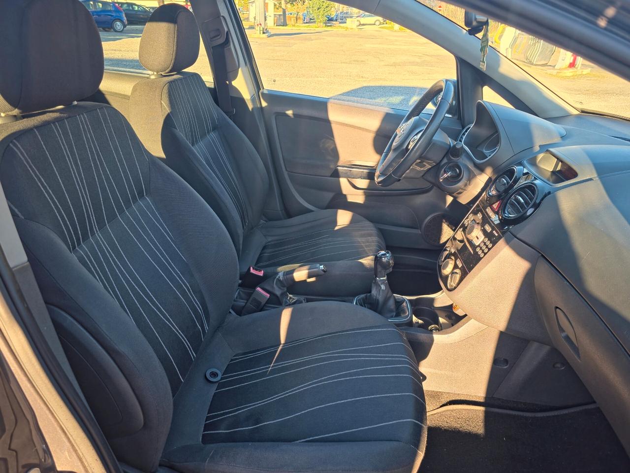 Opel Corsa 1.2 5 porte Edition 2010-E5 GPL Manuale NEO