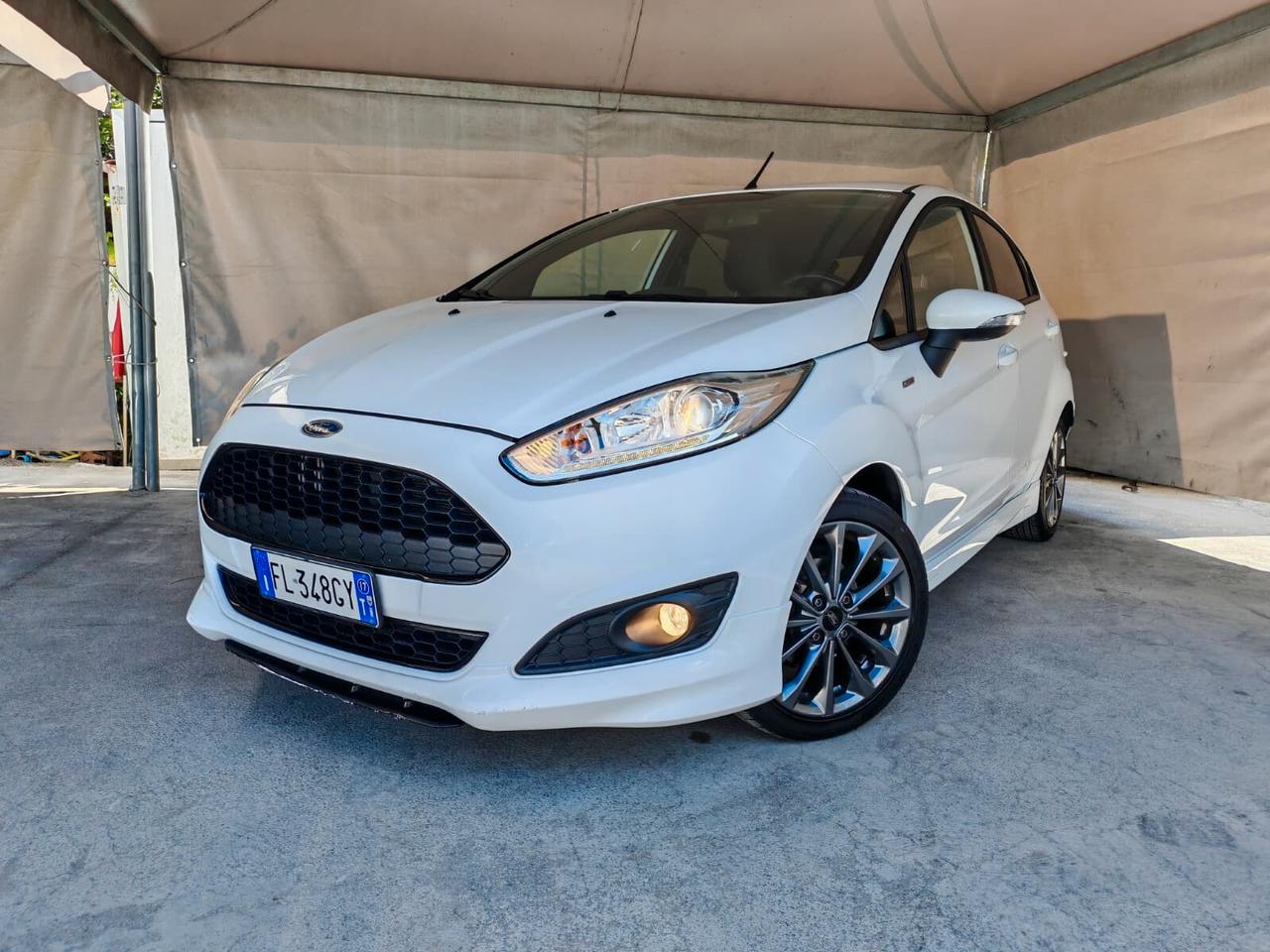 Ford Fiesta 1.5 TDCi 75CV 5 porte ST-Line