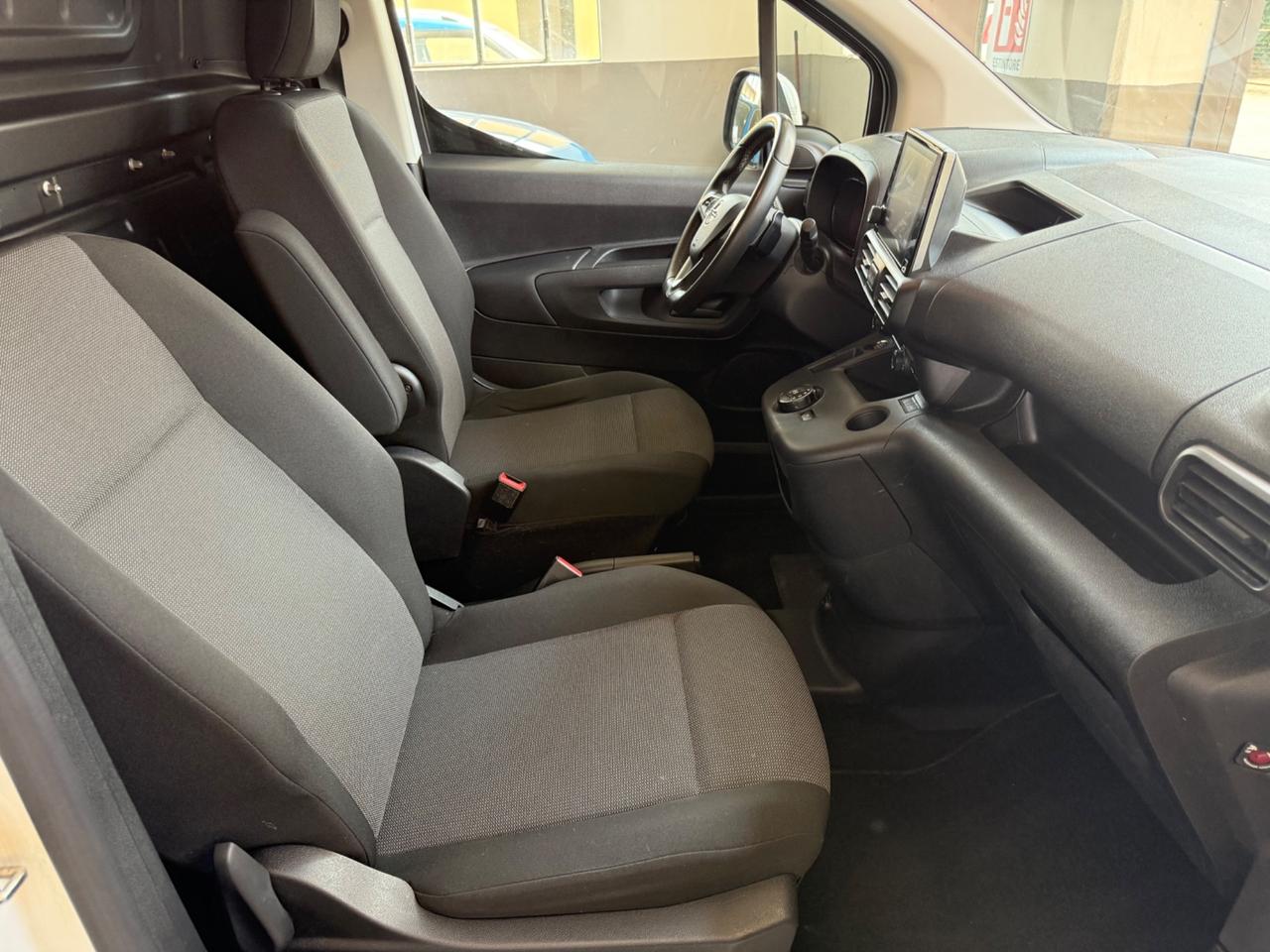 Opel Combo Cargo 1.5 Diesel 130CV S&S AT8 PC 1000kg Edition