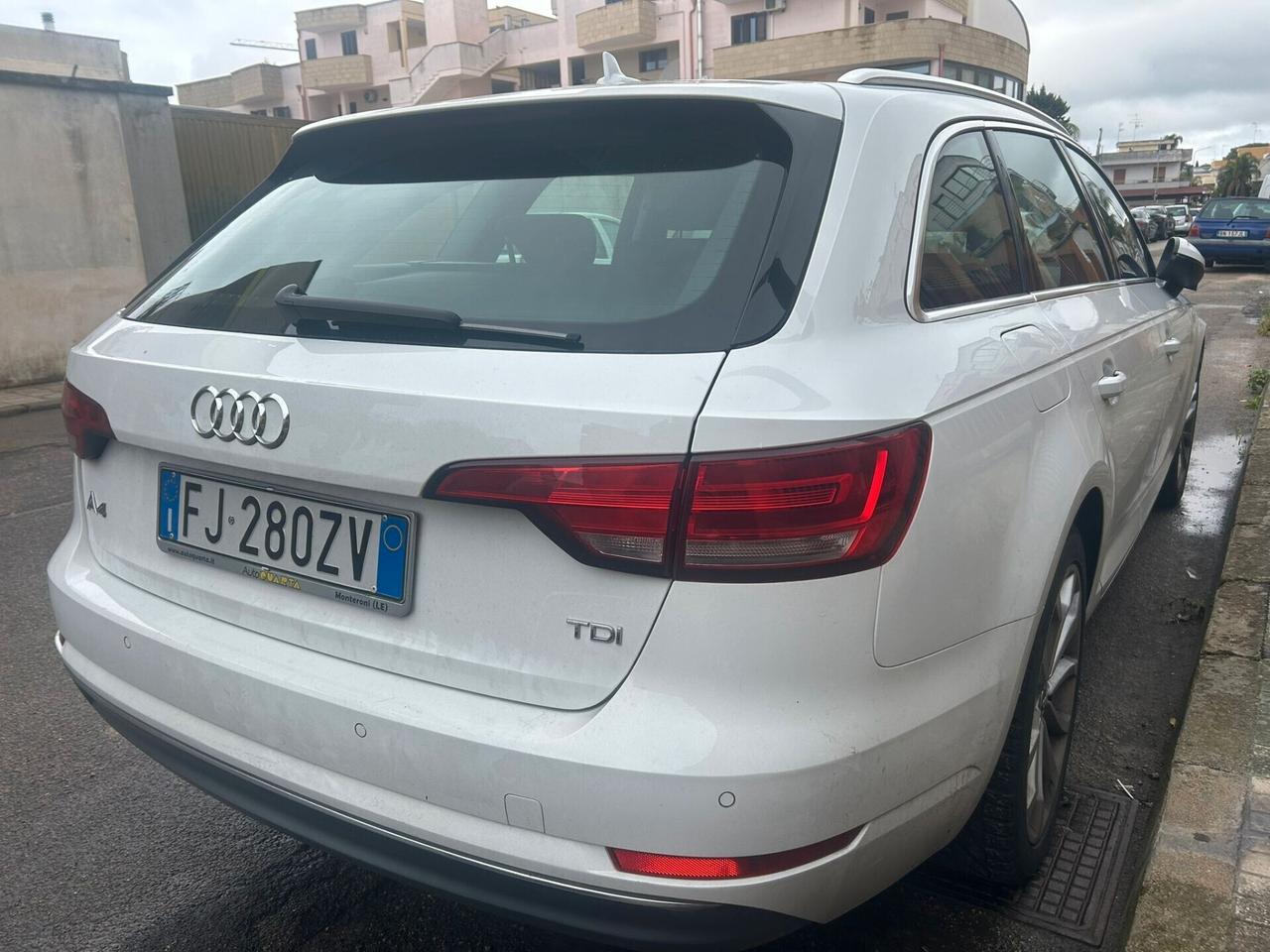 Audi A4 SW 2.0 TDI 150CV Aut. Sport *TETTO APR.