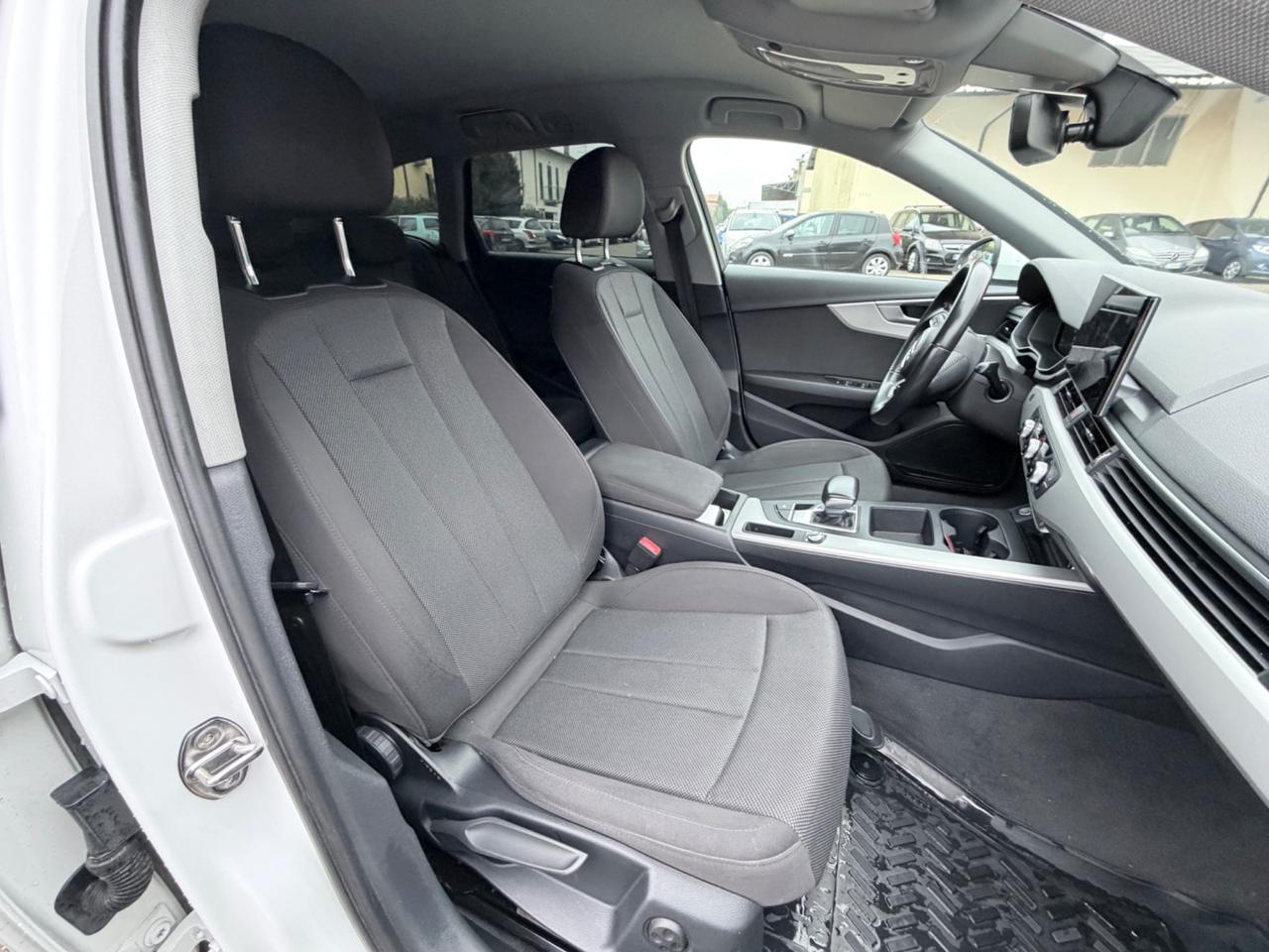 Audi A4 2.0TDI 150CV S tronic S-line EURO6 GARANZIA