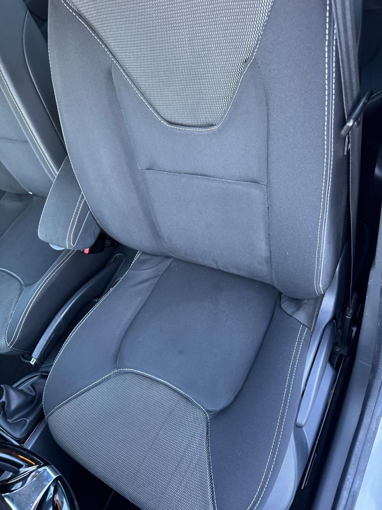 Renault Clio 1.2 75CV 5 porte neopatentati