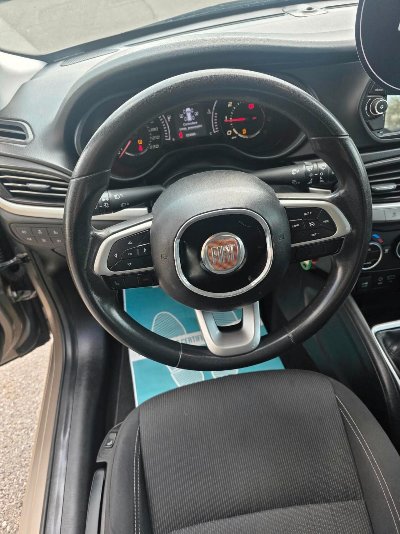Fiat Tipo 1.6 Mjt S&S SW Lounge