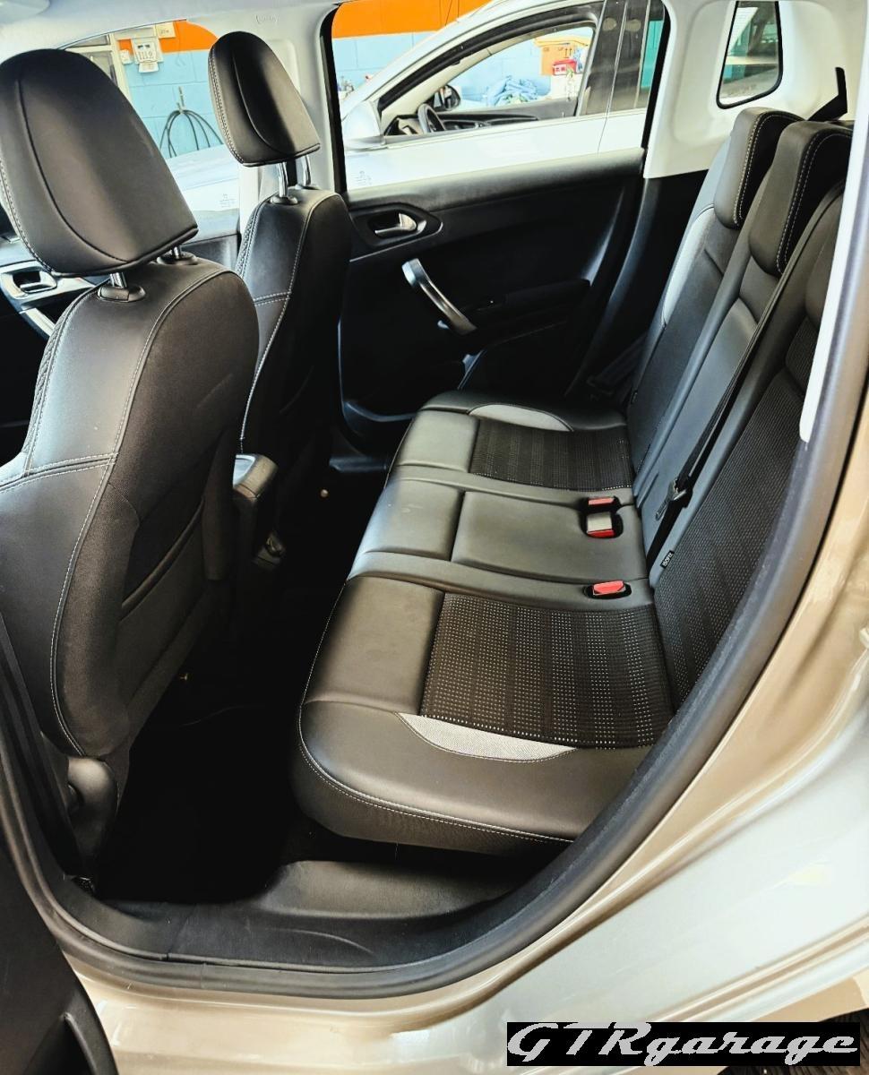 PEUGEOT 2008 110 cv EAT6 S&S Allure
