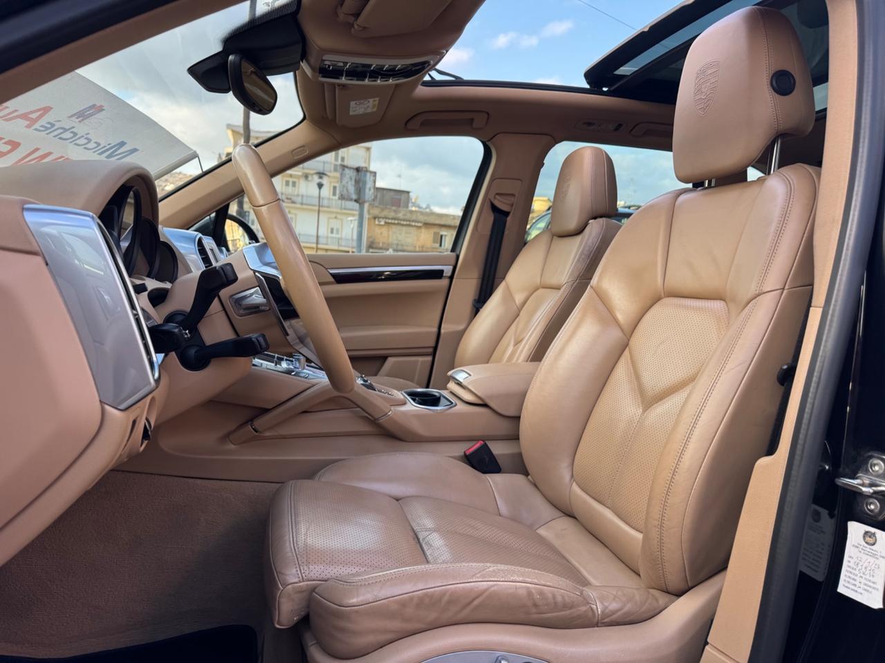 PORSCHE CAYENNE 3.0 D V6 250 CV PLATINUM FULL IVA ESPOSTA