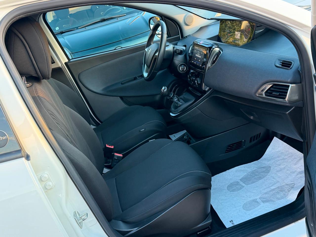 Lancia Ypsilon 1.2 69 cv. EcoChic GOLD (Imp GPL)