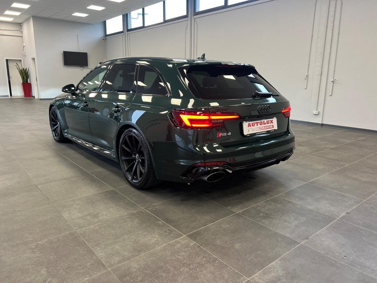 Audi A4 RS 4 Avant 2.9 TFSI quattro tiptronic