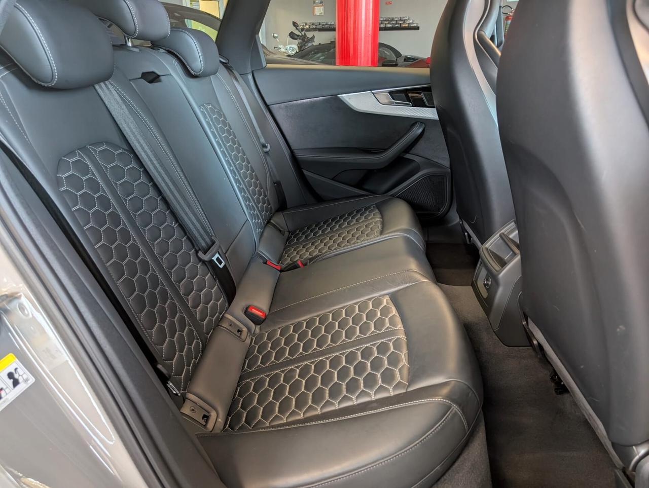 Audi A4 RS V 2019 Avant 2.9 tfsi quattro 450cv tiptronic
