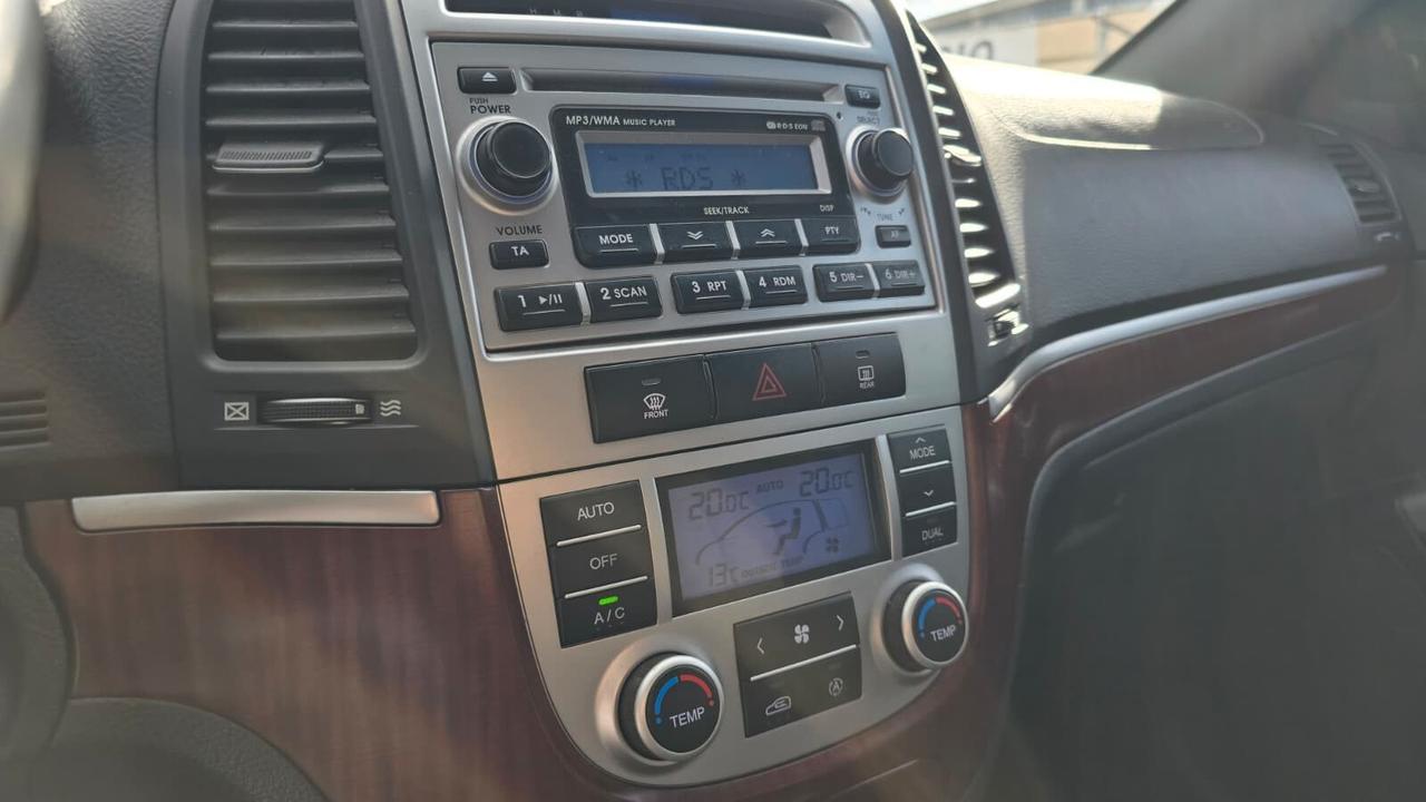 Hyundai Santa Fe 2.2 CRDi VGT Active 5 p.ti