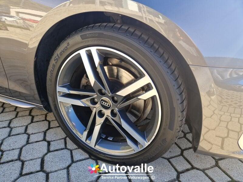 Audi A4 A4 Avant 30 TDI/136 CV S tronic S line edition