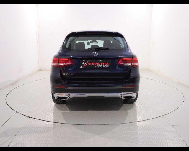 MERCEDES-BENZ GLC 220 d 4Matic Business