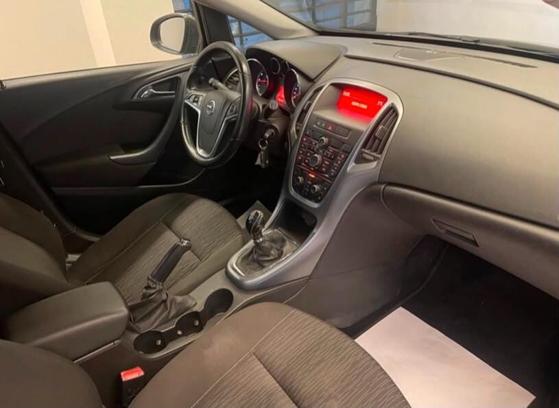 Opel Astra 1.4 Turbo 120CV Sports Tourer Cosmo