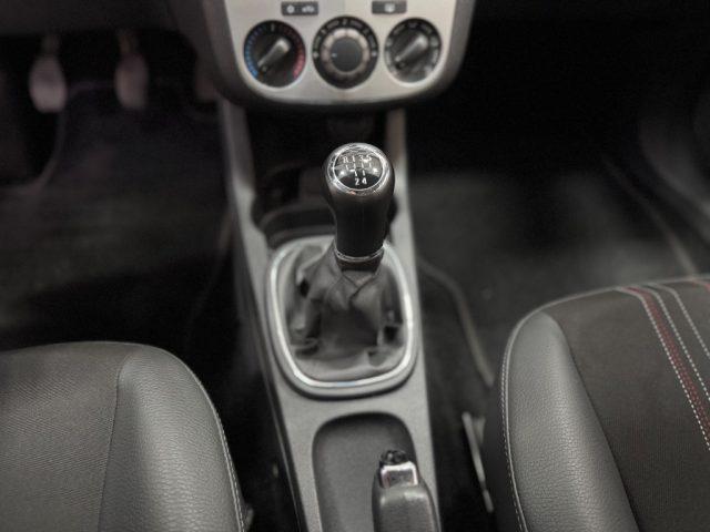 OPEL Corsa 1.2 5 porte Sport