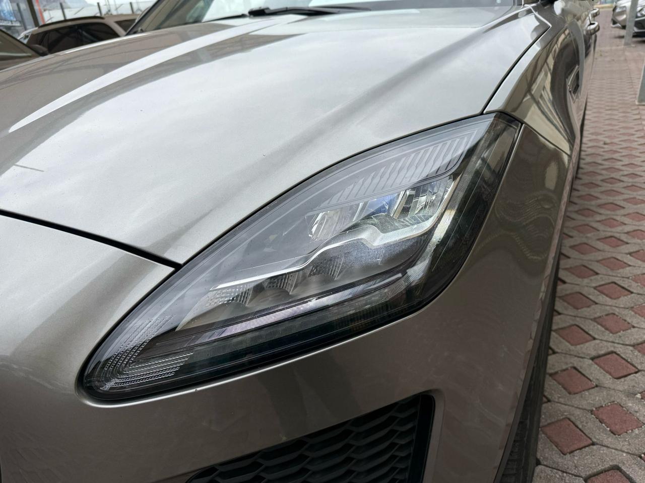 JAGUAR E-Pace 2017 - E-Pace 2.0d i4 Chequered Flag awd 150cv auto