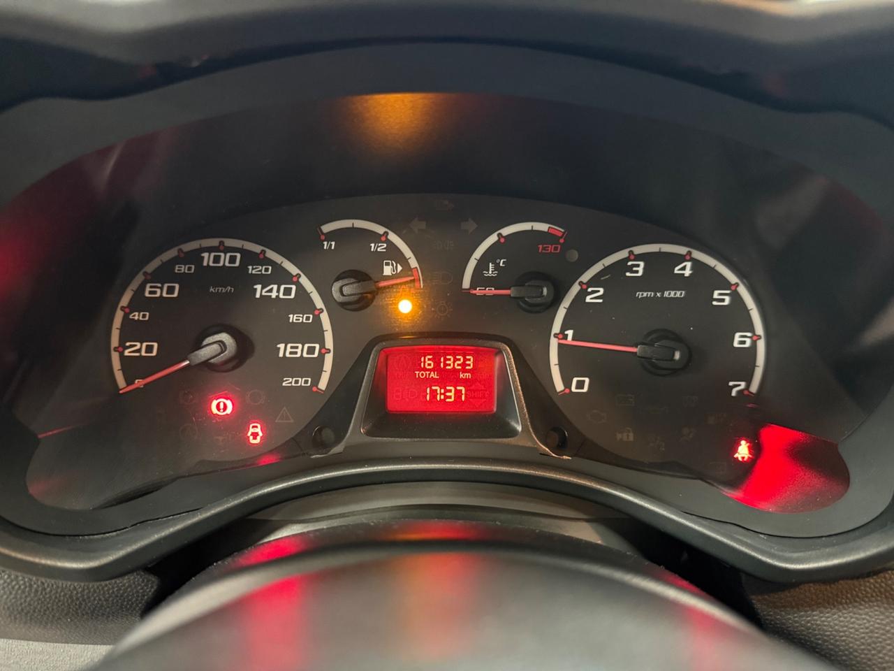 Ford Ka 1.2 8V 69CV Titanium Ok Neopatentati