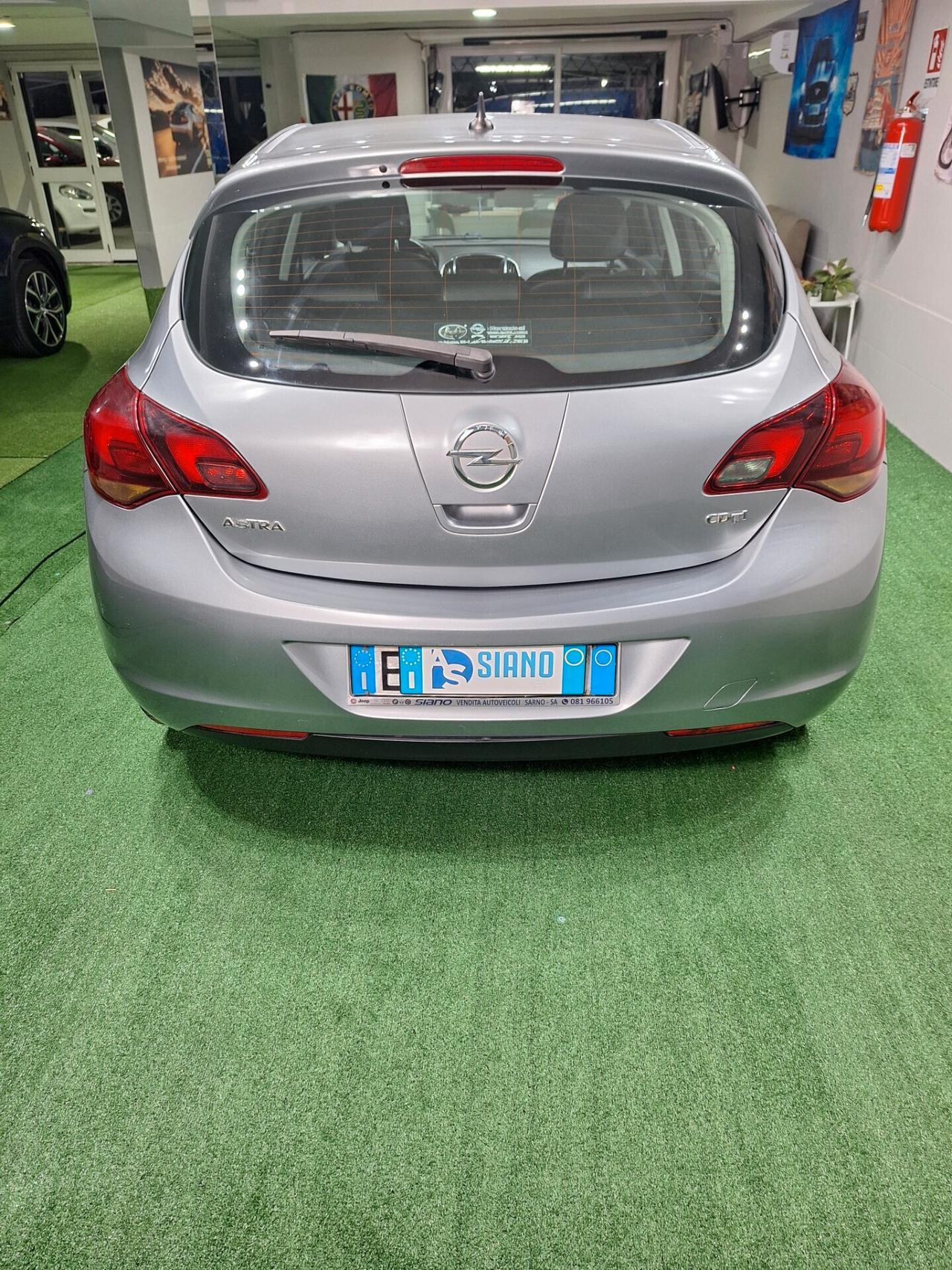Opel Astra 1.7 CDTI 110CV 5 porte E5
