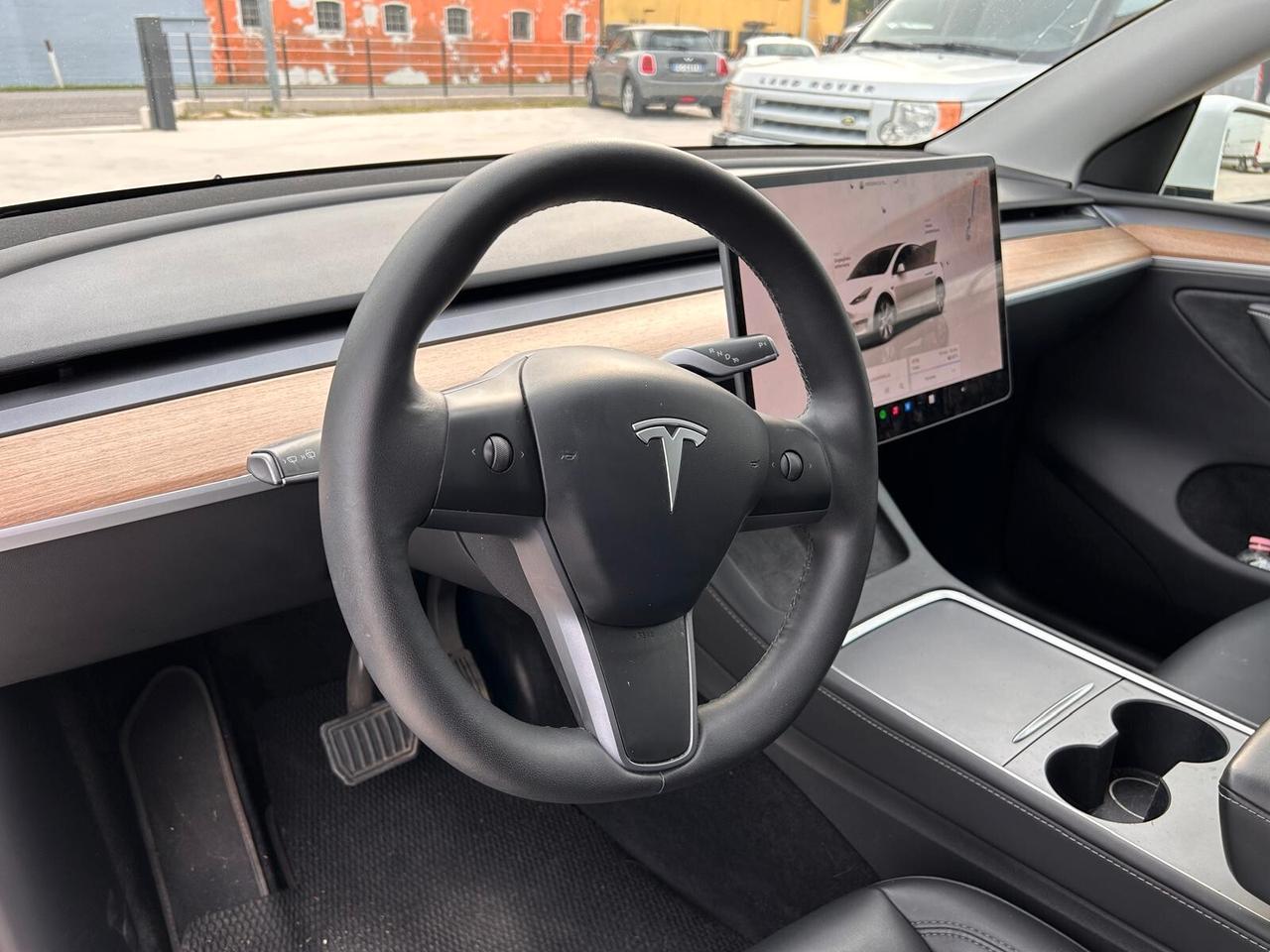 Tesla Model Y Long Range AWD