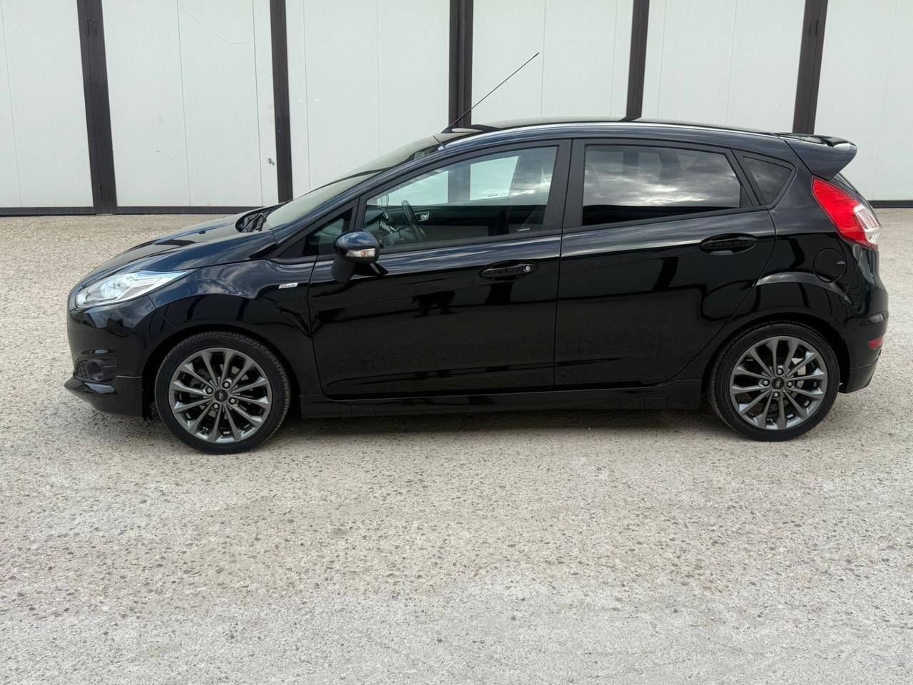 Ford Fiesta 1.5 TDCi 95CV 5 porte ST-Line
