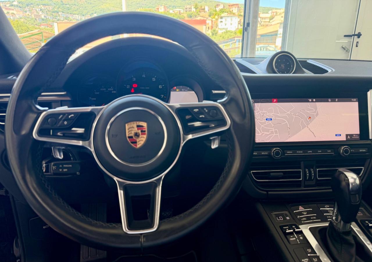 Porsche Macan 2.0 245 TETTO FULL finanziabile