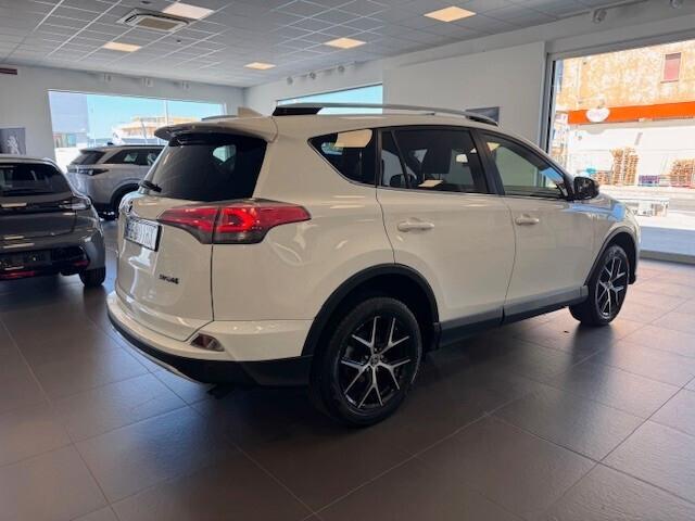 Toyota RAV4 2.0 D-4D 2WD Style 2016