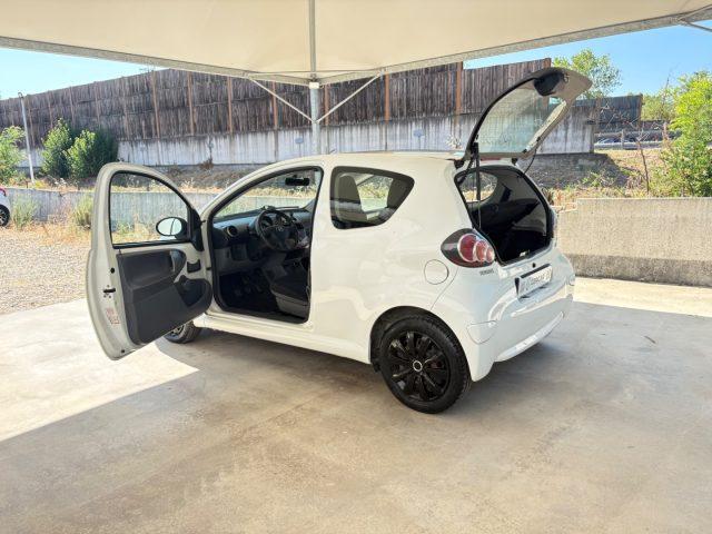 TOYOTA Aygo 1.0 12V VVT-i 3 porte Deep Ocean Connect OK NEOP