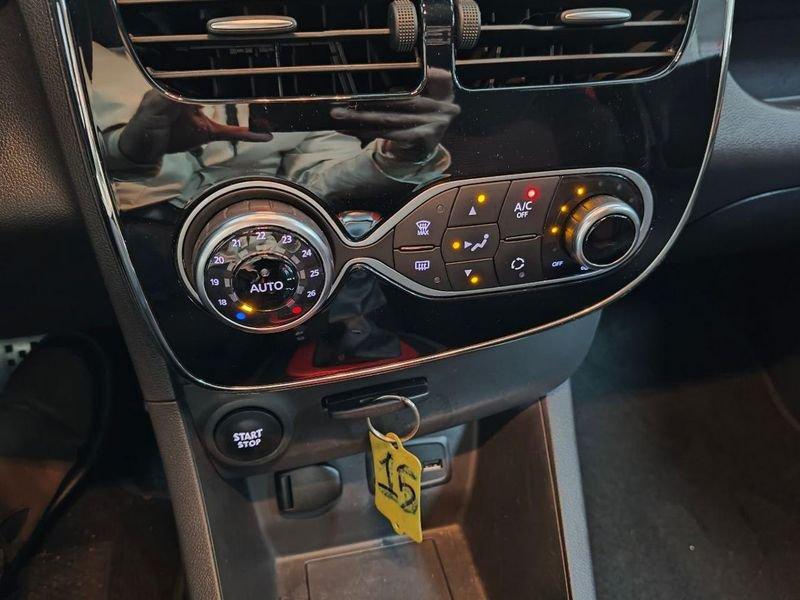 Renault Clio TCe 220CV EDC 5 porte Energy R.S. Trophy