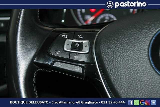 Volkswagen Golf 1.5 TGI DSG 5p. Executive-Adaptive Cruise Control