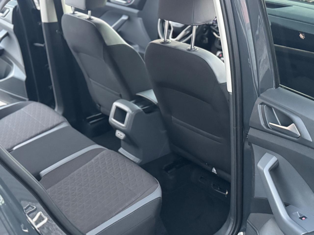 Volkswagen T-Cross 1.6 TDI SCR Style Neopatentati !