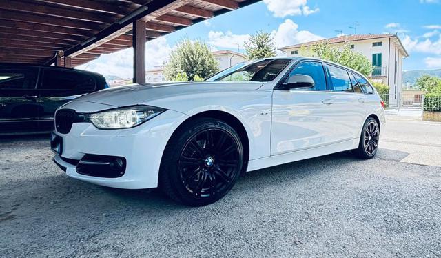 BMW 320 320d xDrive Touring M-Sport