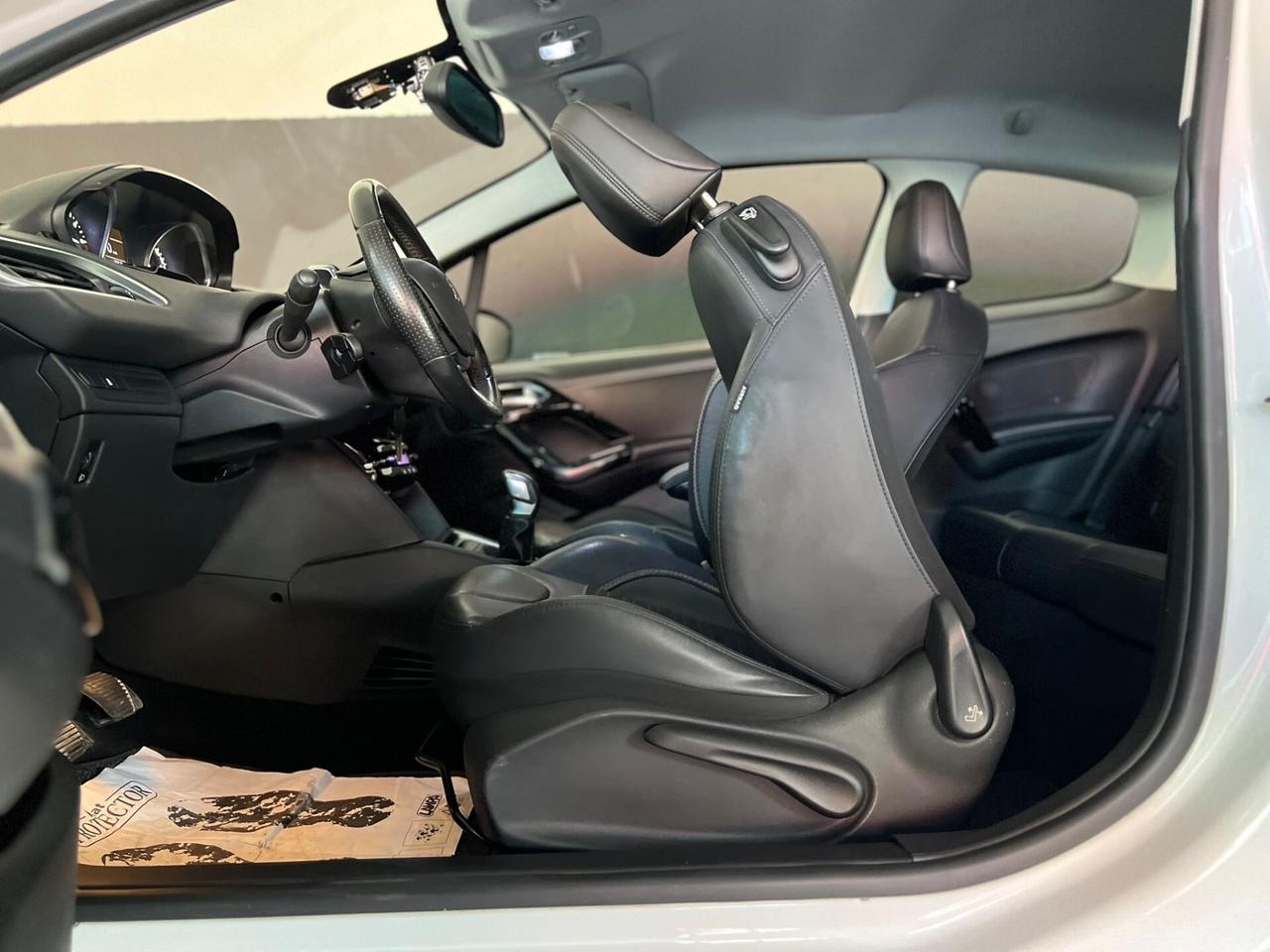 Peugeot 208 1.2 VTi 82 CV 3 porte Serie Speciale S