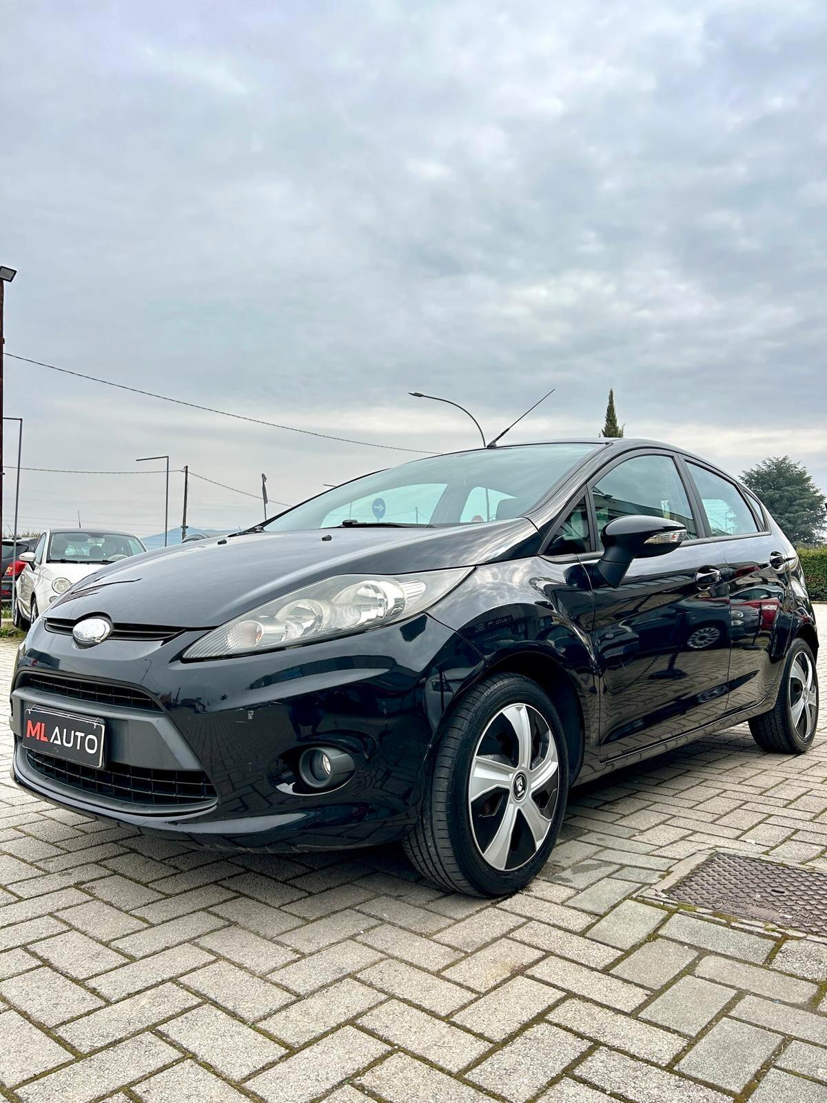 Ford Fiesta 1.4 TDCi 68CV 5 porte Titanium