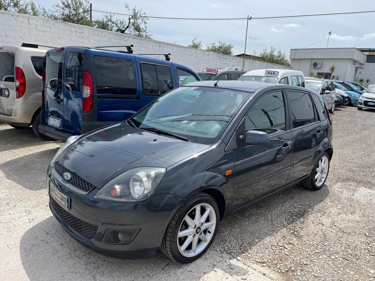Ford Fiesta 1.2 16V 5p. Titanium “NUOVISSIMA”